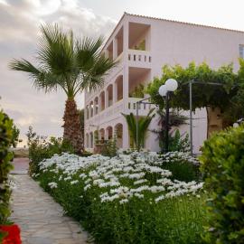 Hotel Kiklamino, hotel em Kalamaki