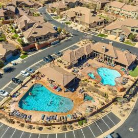 Modern Townhome Pool, Hot Tub, Golf Nearby, hotel a Washington