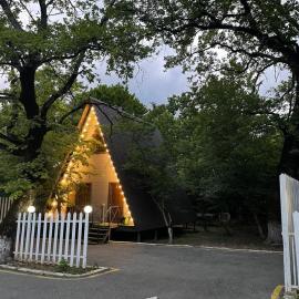 Damla, hotel İsmayıllıben