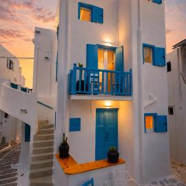 Panda Blue&White Downtown, hotel in Megali Ammos