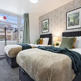Perfect Family & Contractor 4-Bedroom Home with Parking & Garden Near the City Centre