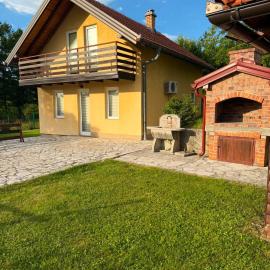 Vikendica Rakovica, hotel in Rakovica