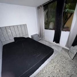 Nice room north of Cali, close to Granada, hotel a Cali