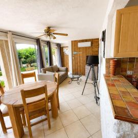 La parenthèse du Sud F2 jardin, parking Proche lac Salagou, hotel u gradu Saint-Félix-de-Lodez