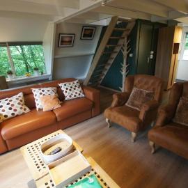 Stijlvolle en lichtrijke bungalow in Durbuy, Hotel in Durbuy
