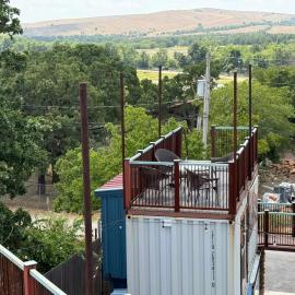 LM Wildlife Rooftop Suite-hiking-Slps 4 w queen bed, hotel in Medicine Park