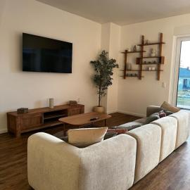 FeWo Sydney "3-Zimmer Seeblick Wohnung mit Garten", hótel í Groß Köris