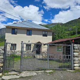 Guesthouse Nugzar Gujejiani, hotel in Chvabiani