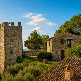 Castello di Mongiovino Vecchio "La Casa sulla Torre"