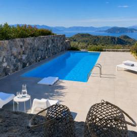 Óros Residence - Pool & Panoramic Views, hotell i Tzíkidhes