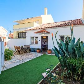 Cascais Garden & Terrace House