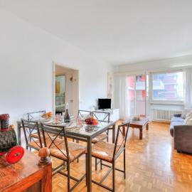 Kiki House for 4 with Balcony & Lift - Happy Rentals