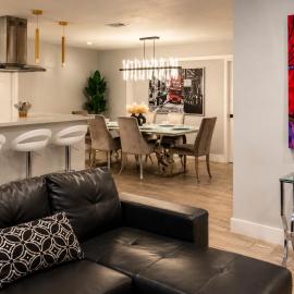 Modern Miami Home l Sleeps 12 l Free Parking, hotel u Majamiju