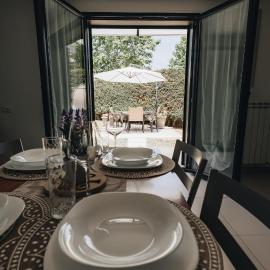 Athena Garden House, hotel in Montesilvano