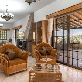 Epanora Villa