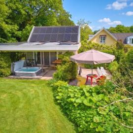 Wellnesshuisje Engelse Tuin: Oldenzaal şehrinde bir otel
