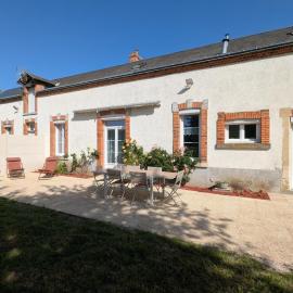 Gîte paisible entre champs et forêts - 6 pers. - FR-1-590-603, hotell i Gidy