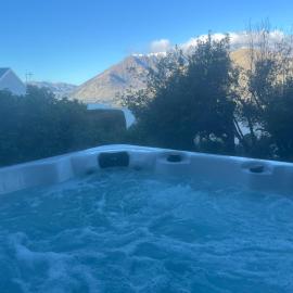 Lake and Mountain Views SPA 3Bed 2Bath
