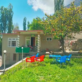 Stone Leaf Retreat - Skardu, hotel u gradu Skardu