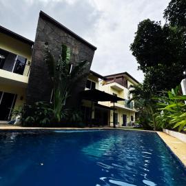 The Transient Villa Hotel and Suites, hotel v destinácii Cordova