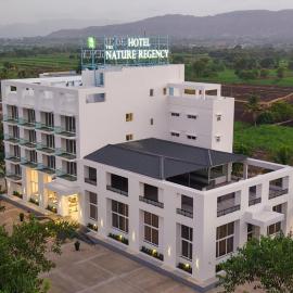 Hotel The Nature Regency, hotel u gradu Satara
