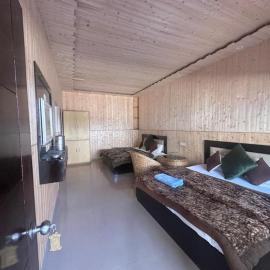 Radha Mohan Palace، فندق في Harsil