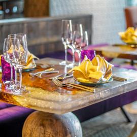 Crowne Plaza Muscat OCEC by IHG, hotel em Mascate