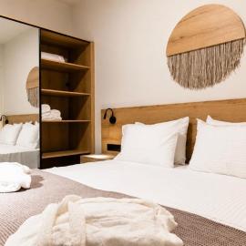 VASILAS Luxury Rooms & Suites, hotel u gradu Ajos Georgios