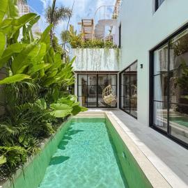 Casa Cemagi - Designer Villa with Gym & Rooftop Lounge, hotel u gradu 'Canggu'