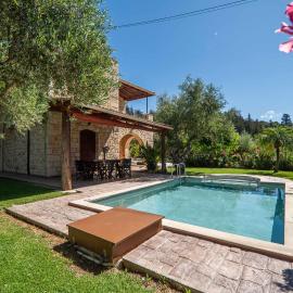 Villa Nipos by PosarelliVillas
