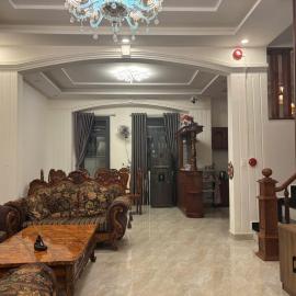 Carol DaLat Hotel