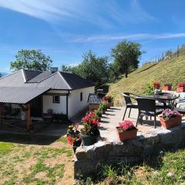 Vujanac vikend kuća, хотел в Raška