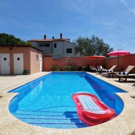 House Monte Cherpo