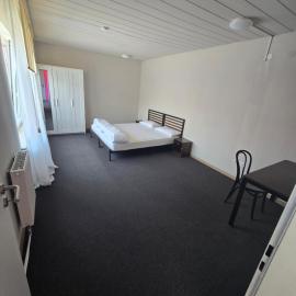 Gäste- und Monteurzimmer - Fitter room - Guest roomShort and long term