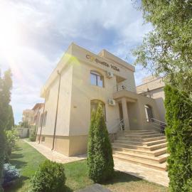Coquette VILLA Mamaia Nord