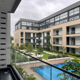 Embassy Gardens by depfors homes, viešbutis Akroje