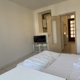 Le Jean Moulin 3, Hotel in Chalon-sur-Saône