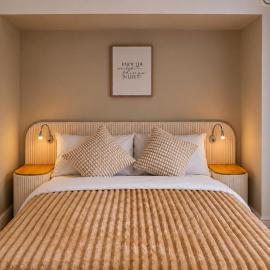 Luxe By The Sea - Luxury in the Centre of Brighton - Aparthotel - 3 Beautiful Apartments - Penthouse Available, hotel in Brighton & Hove