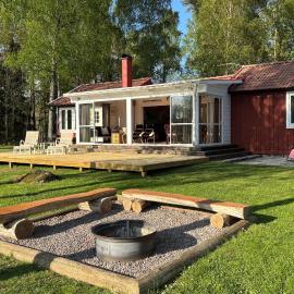 3 Bedroom Amazing Home In Vissefjärda, Hotel in Vissefjärda