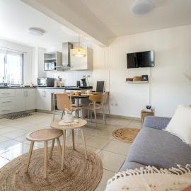 Balcon - Parking - Arrivée autonome - Aéroport, hotel u gradu Sen-Deni