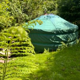 Oakdean Cottage Yurt, hotel in Blakeney