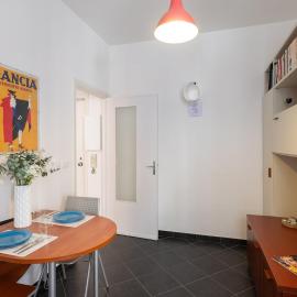 Casa Ila near the sea, hotel in Finale Ligure