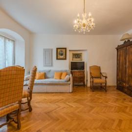 Apartment Catherine by Interhome, hotel in Pellizzano