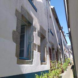Charmante maison Douarnenez 10mn à pied de la Thalasso、ドゥアルヌネのホテル