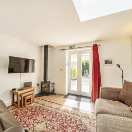 Cozy Lodge sleeps 4 in Barton-upon-Humber, hotel in Barton-upon-Humber