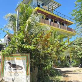Tarsan Homestay, hotel in Labuan Bajo