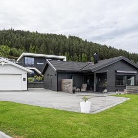 Family home with three bedrooms In Ålesund