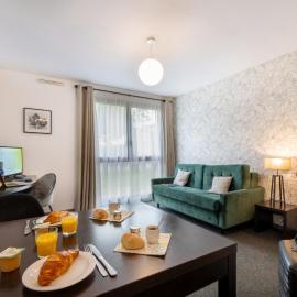 Viesnīca Nemea Appart Hotel Toulouse Aéroport Tulūzā