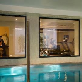 Hôtel & SPA Oceania L'Univers Tours, מלון בטור