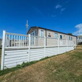 Modern Caravan With Decking At Valley Farm, Essex Ref 46112V
